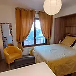 Appartement Studio centre avec parking et vue