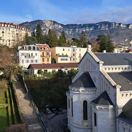 Studio centre avec parking et vue Appartement Aix-les-Bains